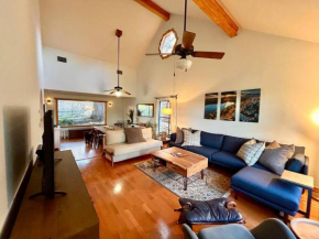 Stylish Cottage in West Austin